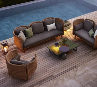 Arch lounge chair w/low arm-/backrest