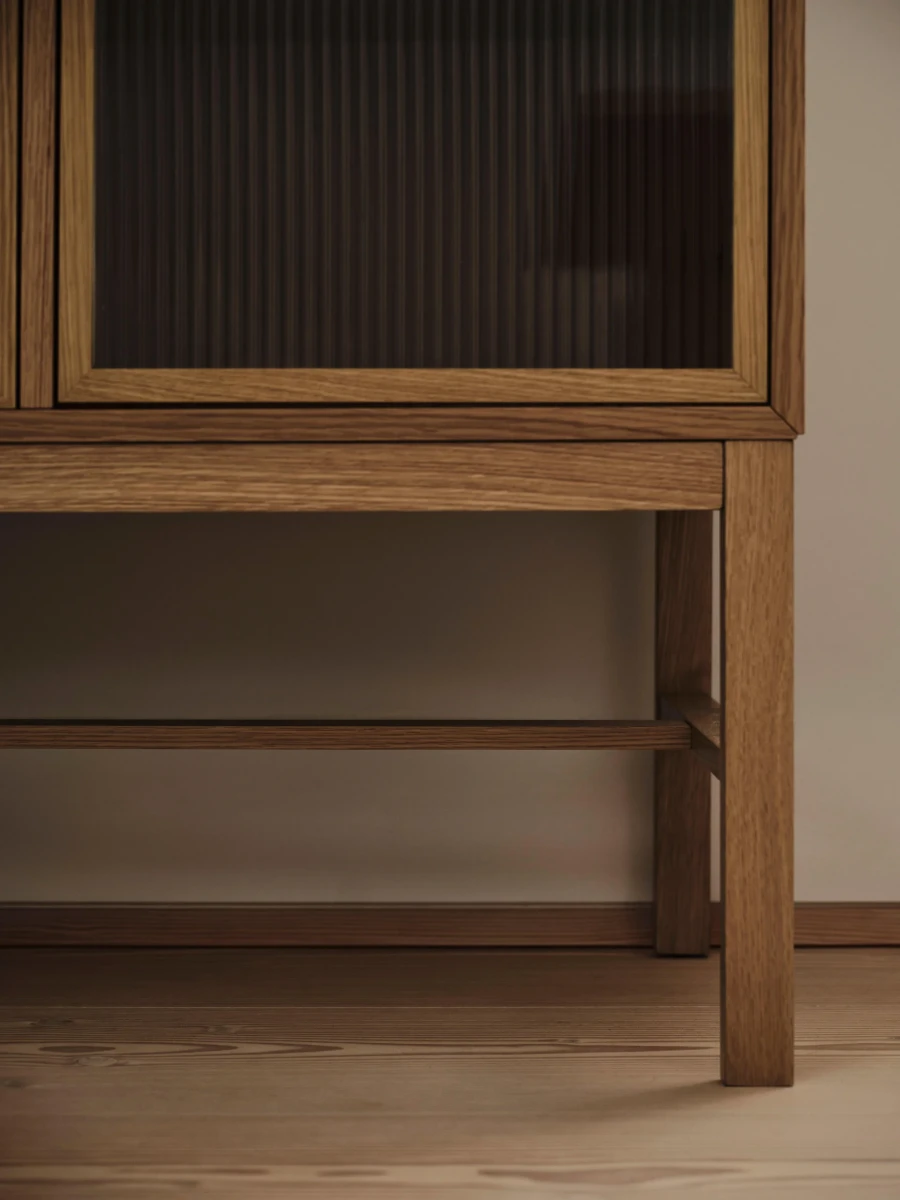 axo series glass skapis