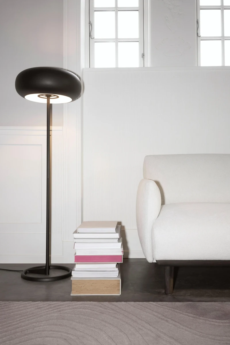 Paris grīdas lampa