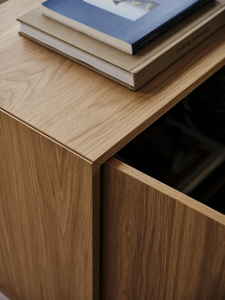 axo series glass skapis