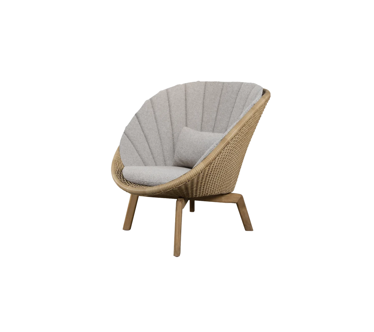 Peacock lounge chair w/teak legs