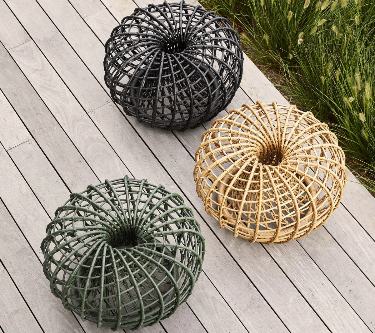 Nest coffee table/footstool small