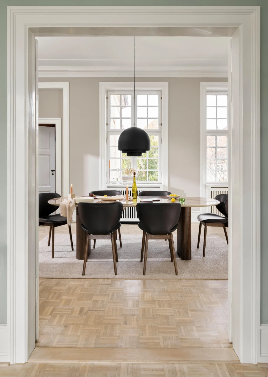Santiago dining table