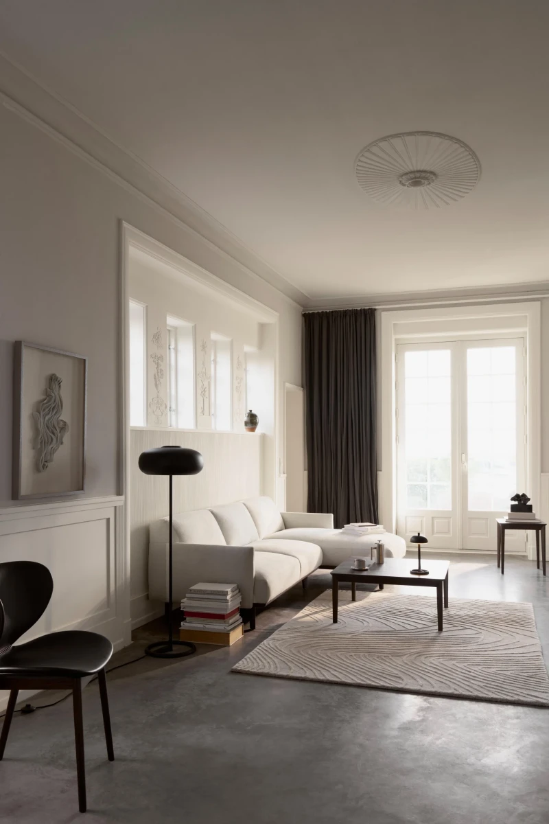 Aarhus sofa with chaise longue right