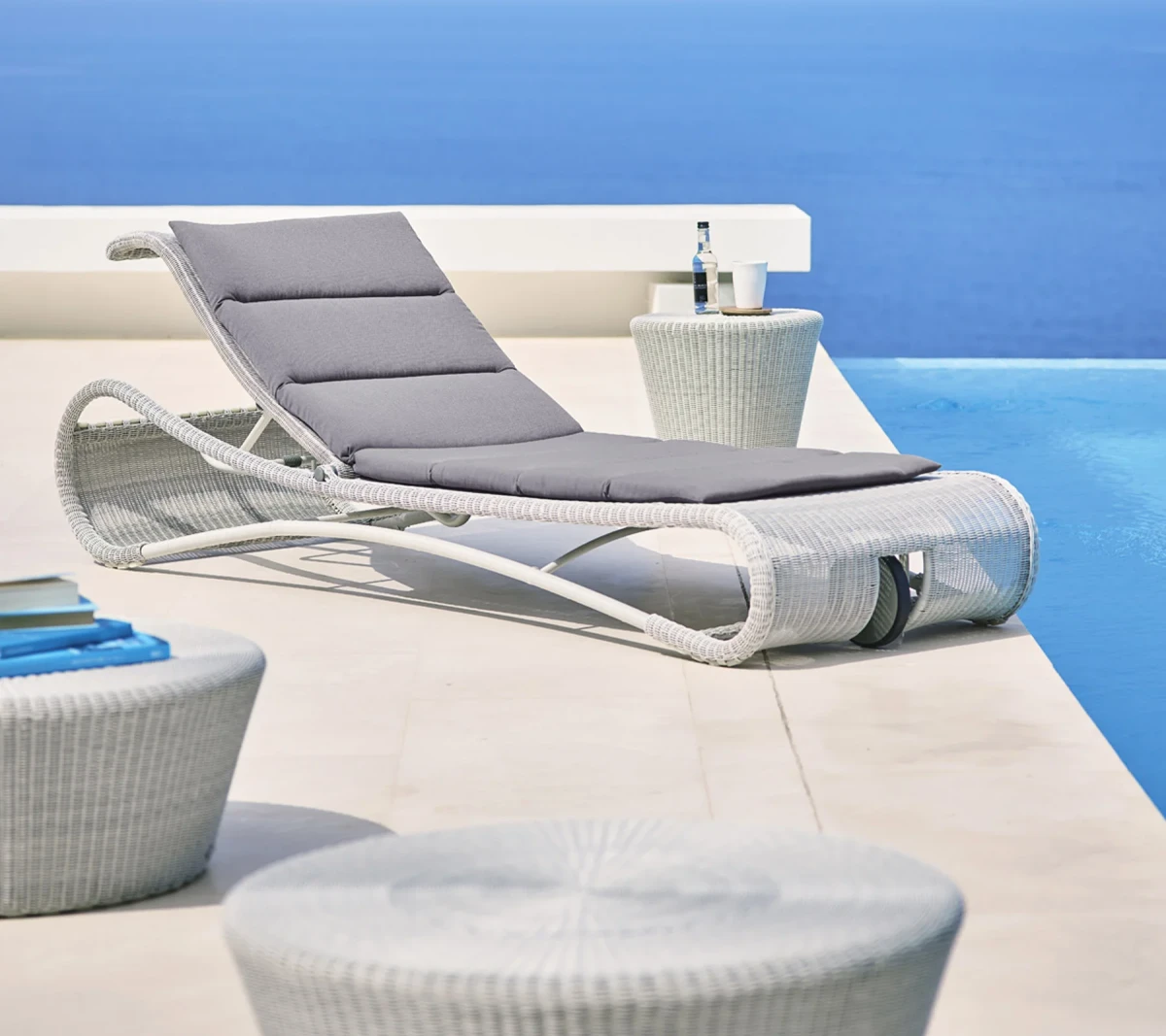 Escape sunbed