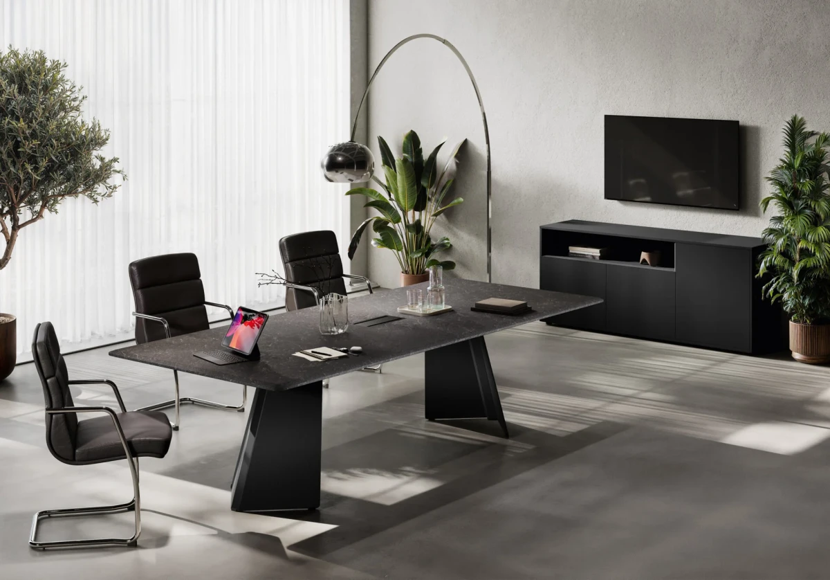 MONOLITH executive desk