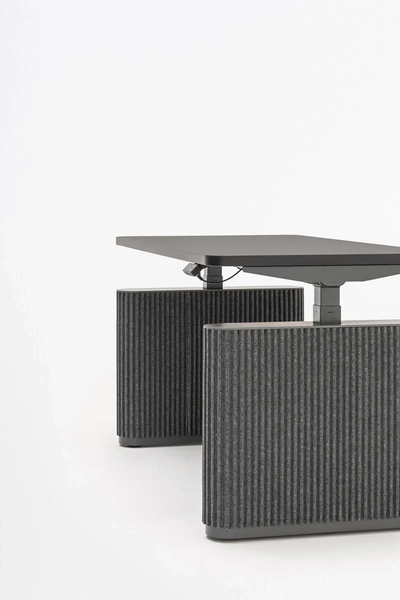 OGI DRIVE FELT work desk