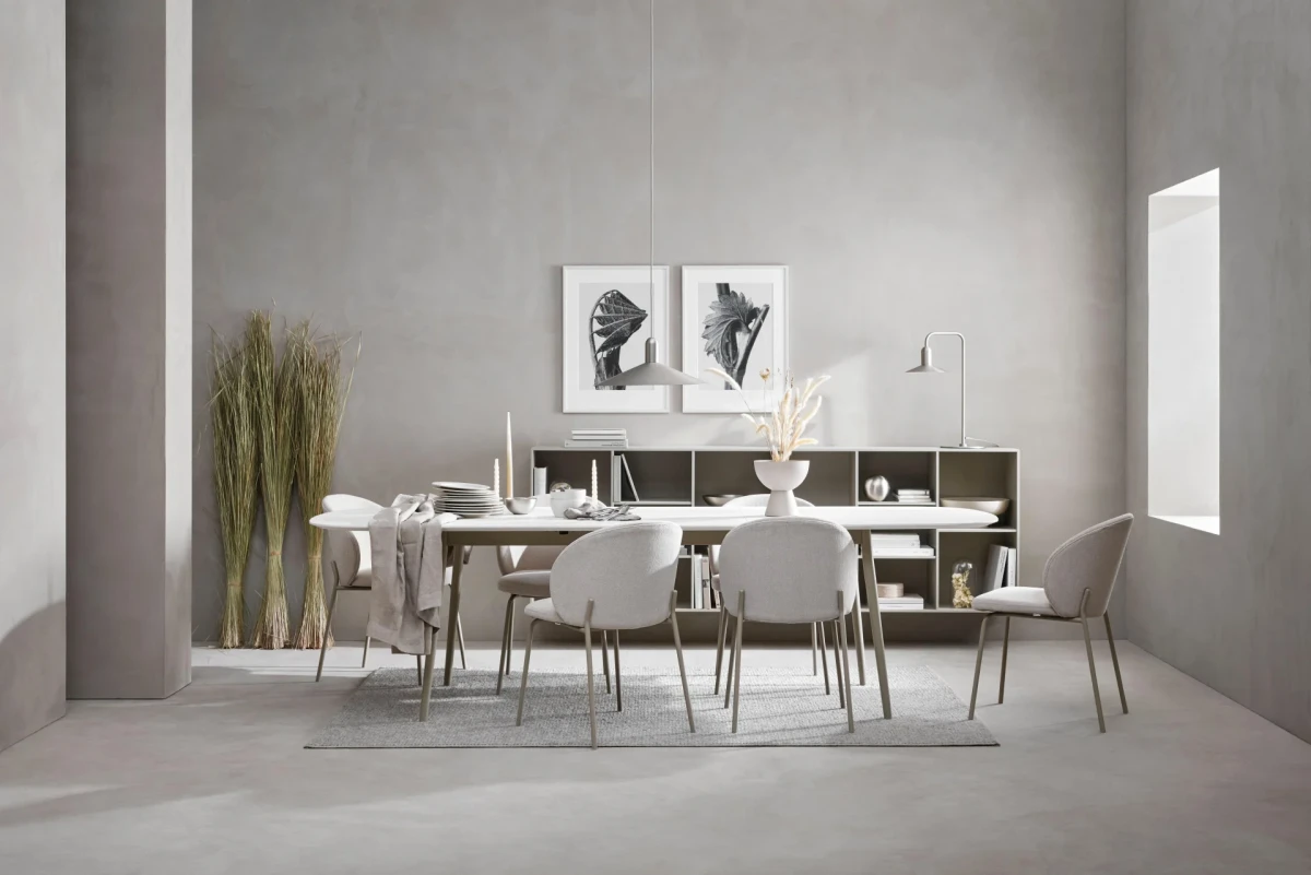Kingston dining table