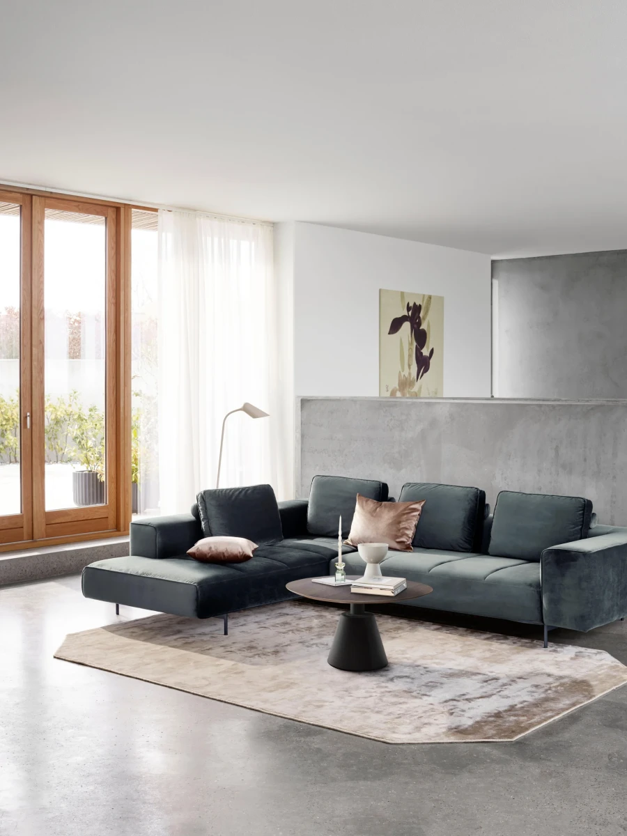 Amsterdam sofa with footstool on left side