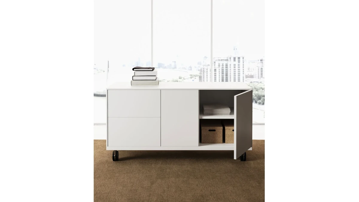ENOSI executive desk