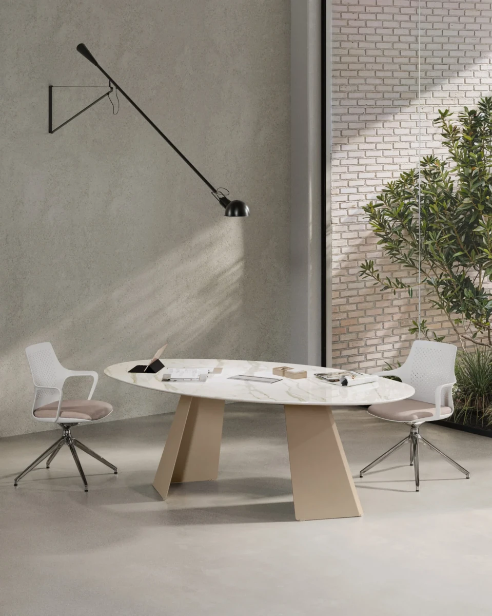 MONOLITH executive desk