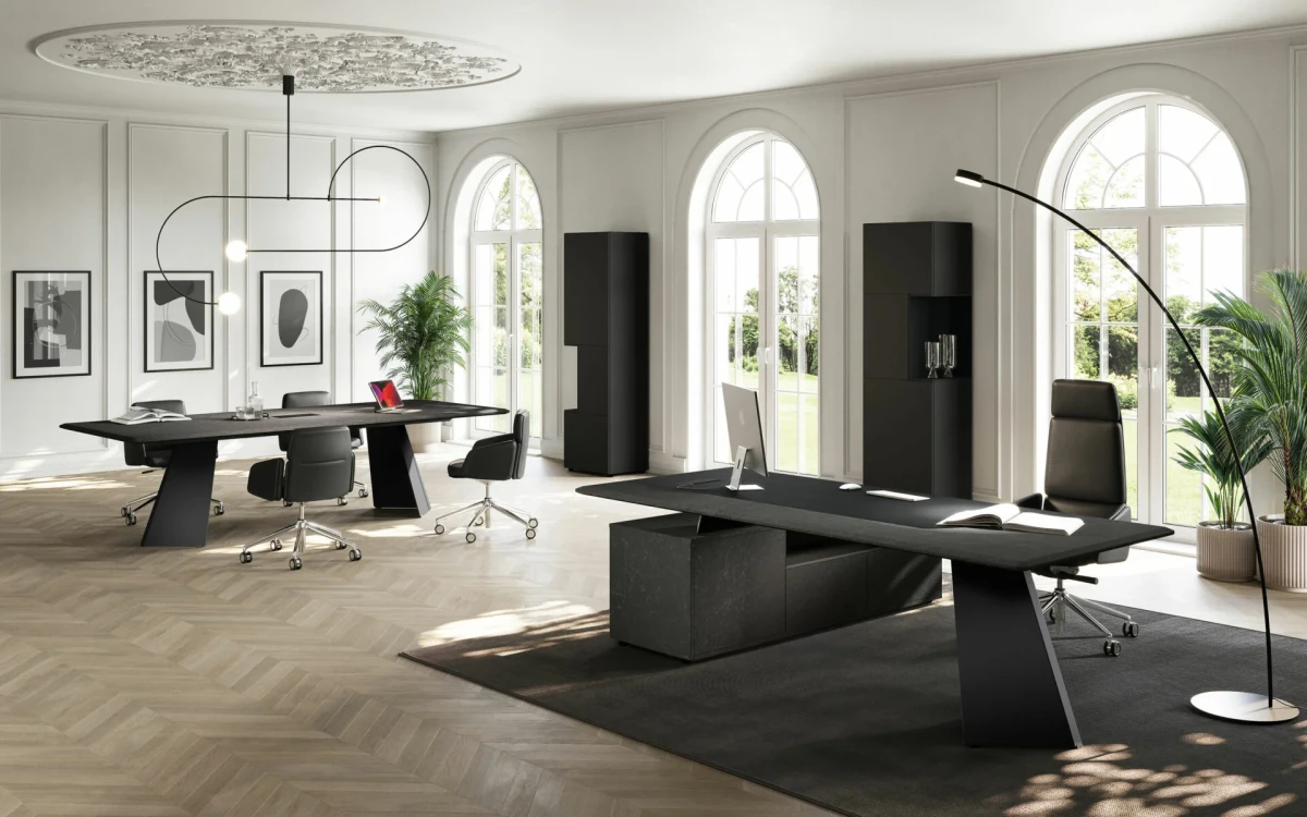 MONOLITH executive desk