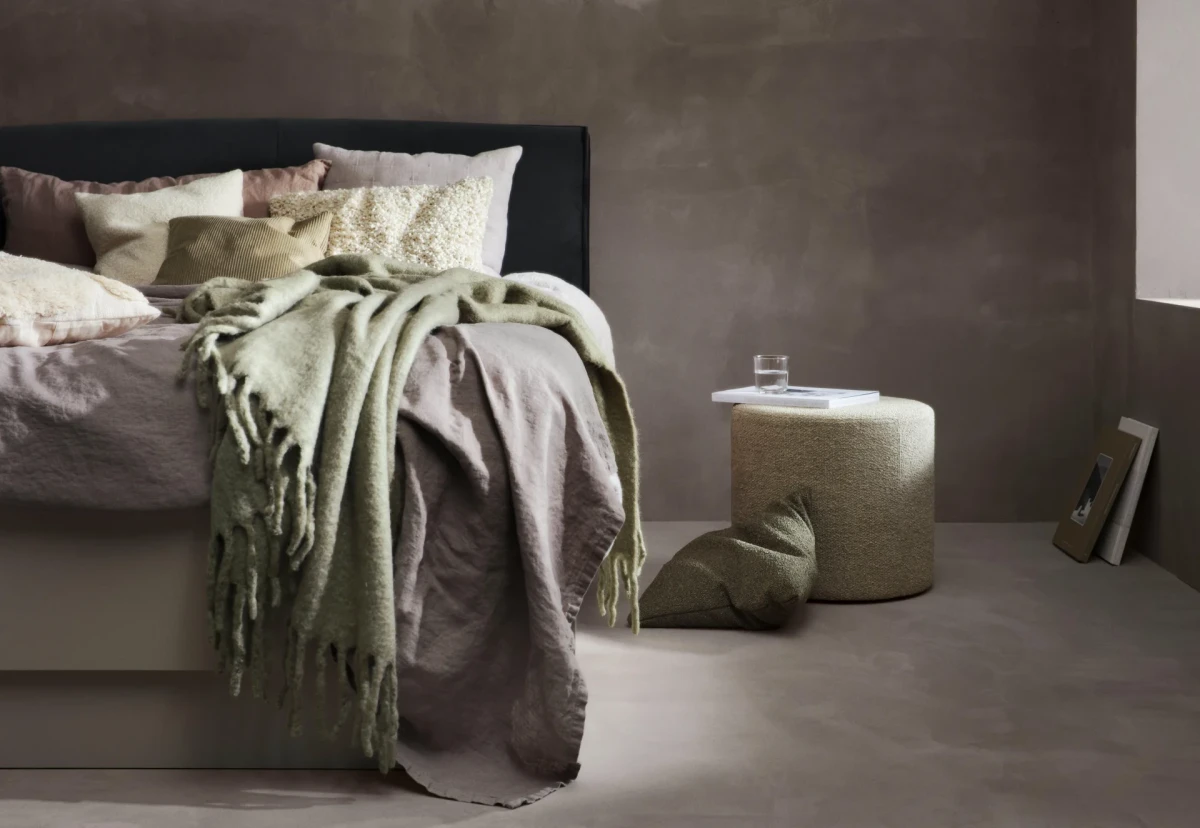 Bouclé single cushion