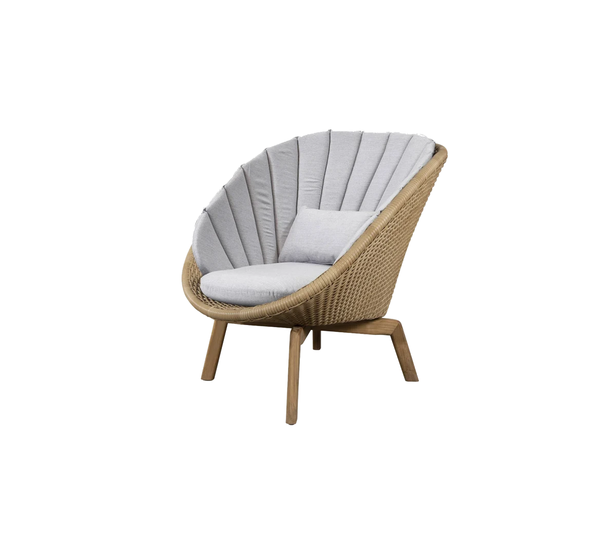Peacock lounge chair w/teak legs
