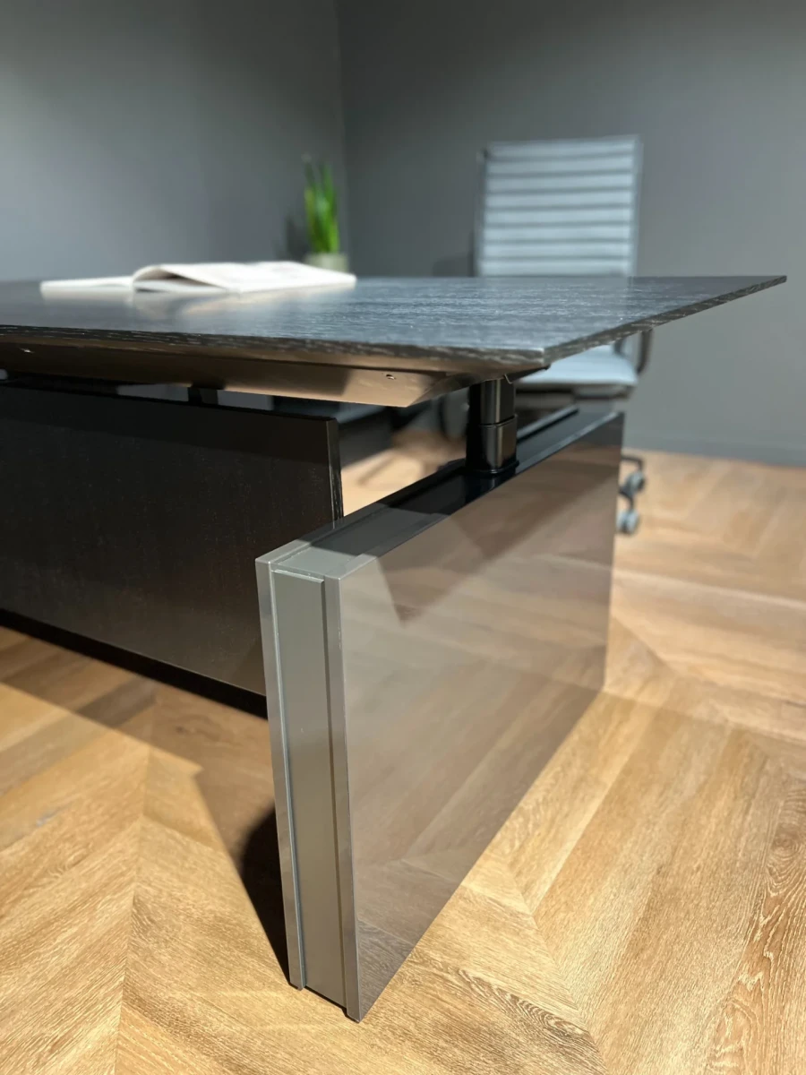 ALTIUS LUX executive desk