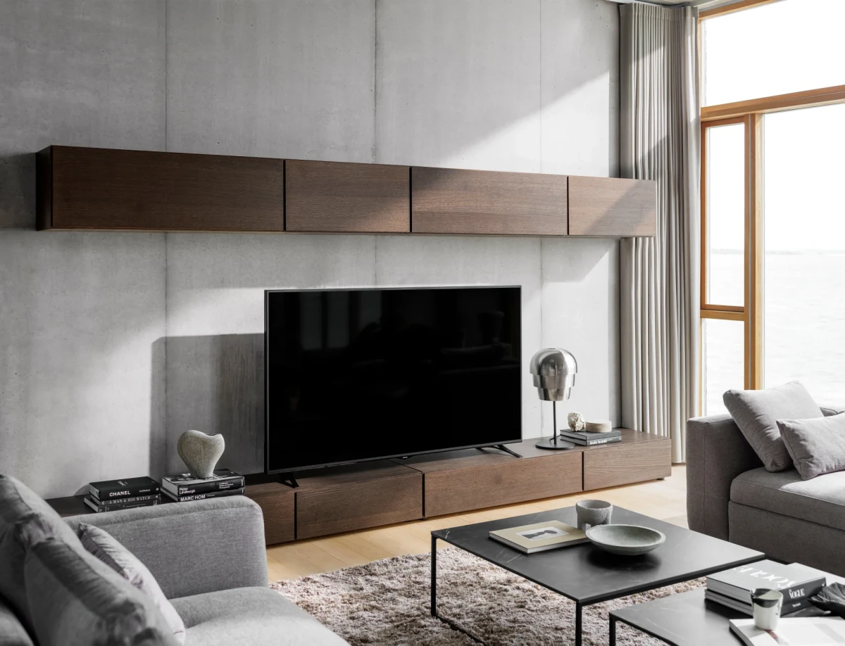 Lugano base cabinet with drop down doors