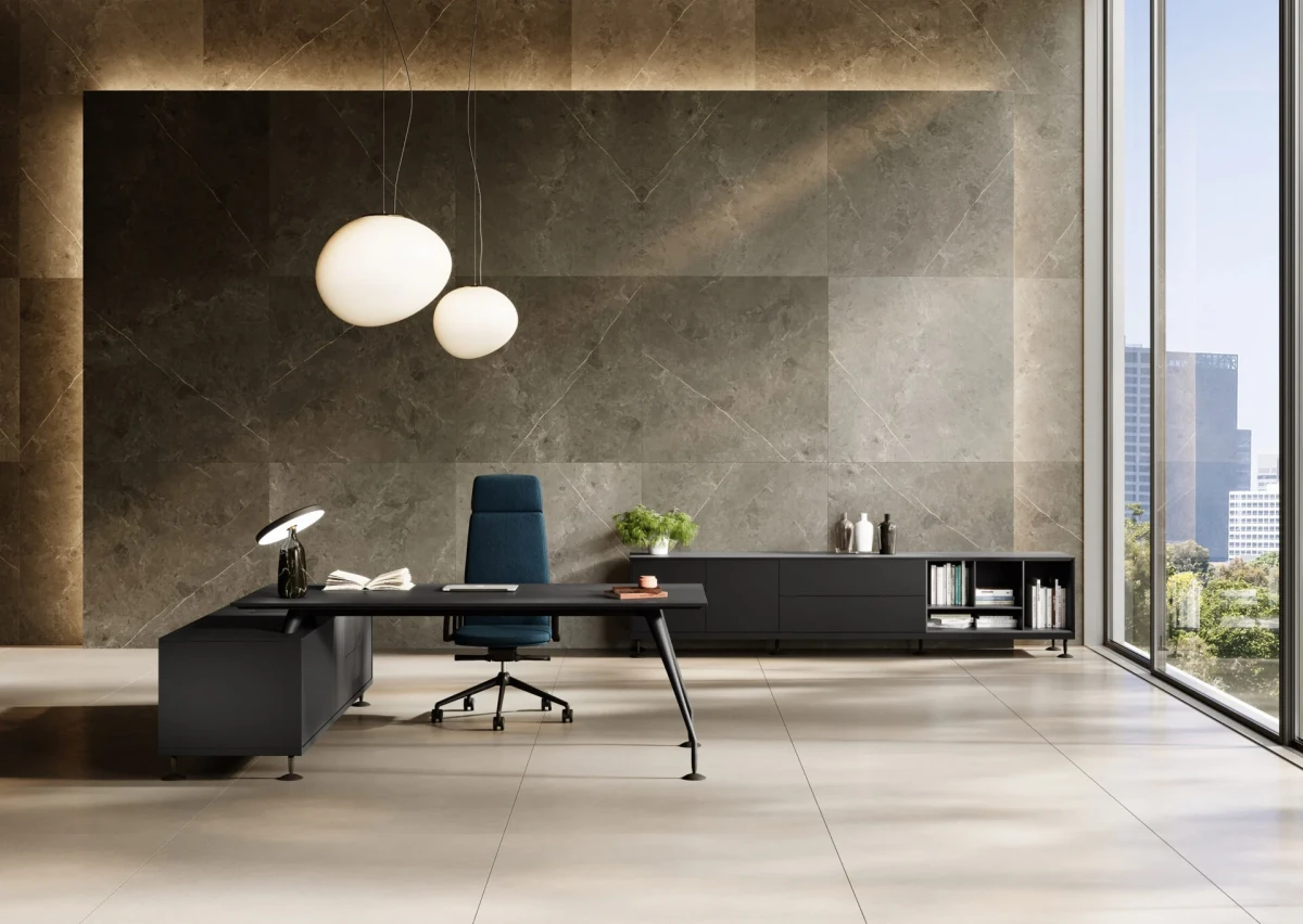 ENOSI executive desk