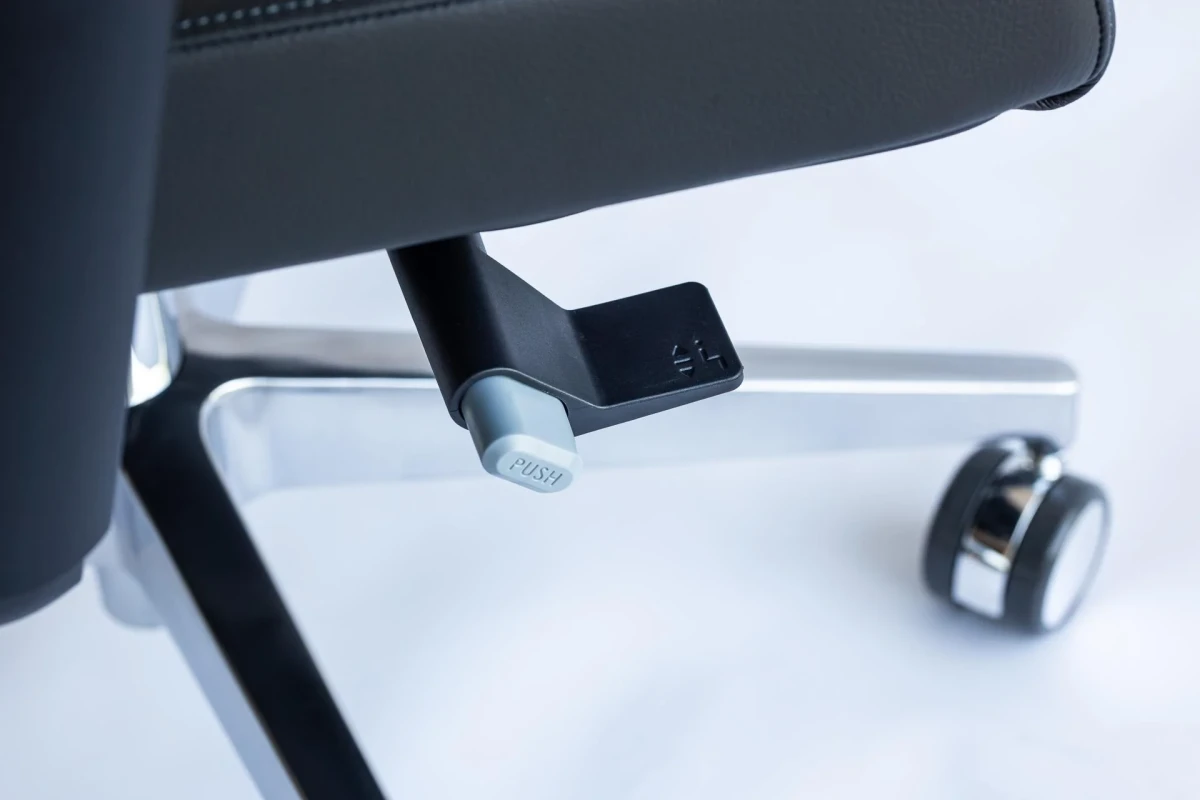 AXIS LUX office chair