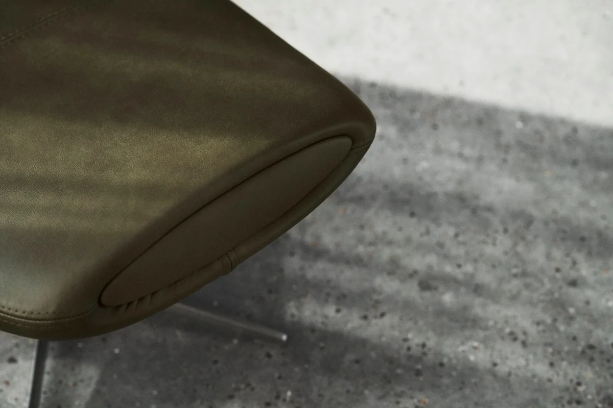 Imola armchair