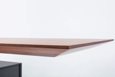 GRAVITY executive desk